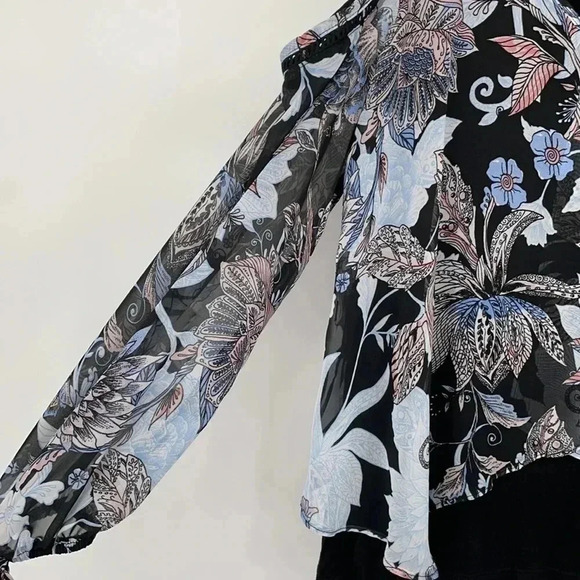 IZ Byer Floral Cold Shoulder Long Sleeved Top Medium - Picture 4 of 9